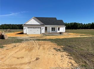 1097 Purdie Hall Rd, Tar Heel, NC 28392