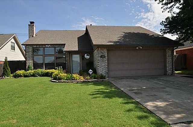 1st image of 1125 SW 126th St