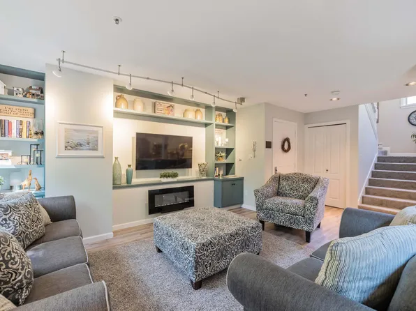 131 Temple Avenue #33, Old Orchard Beach, ME 04064
