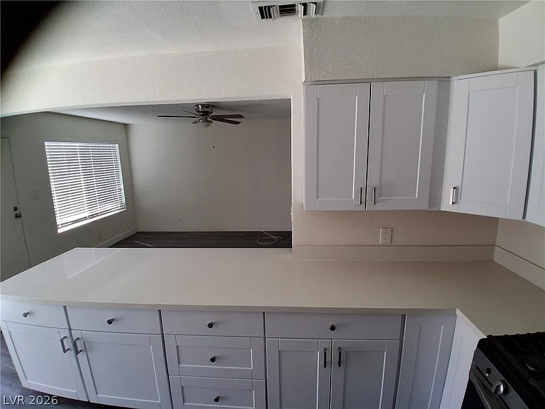 1722 E University Ave #5 — Photo 19