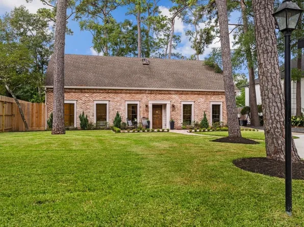 2 Twin Circle Dr, Houston, TX 77042