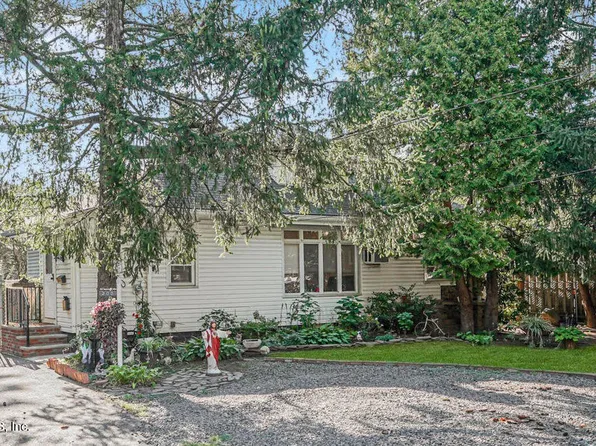 200 Giffords Ln, Staten Island, NY 10308