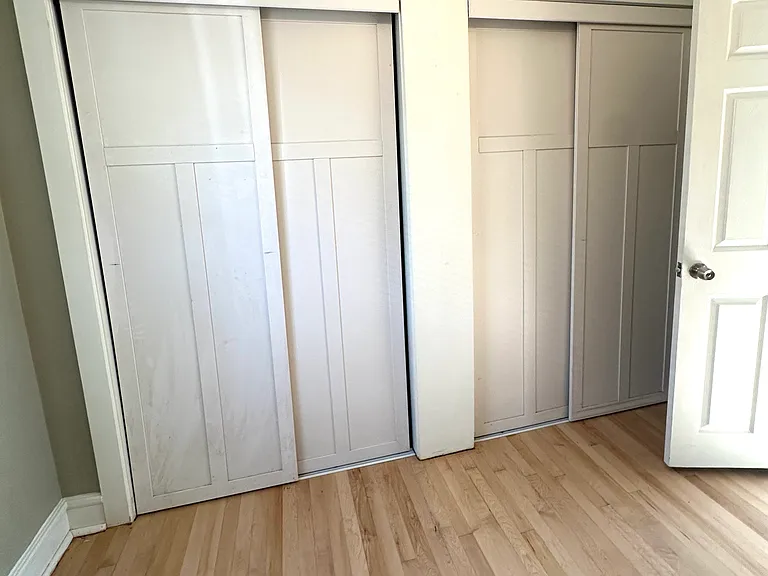 310 W Scott St #A — Photo 16