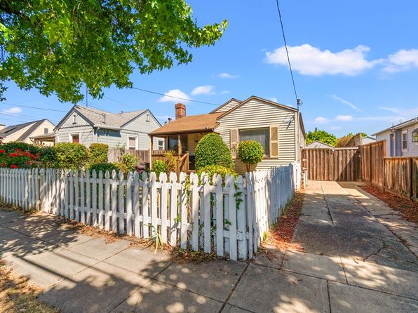 2307 109th Ave