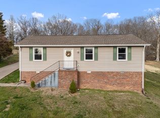 3041 Old New Cut Rd, Springfield, TN 37172