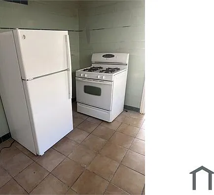 1529 W 37th Pl — Photo 3