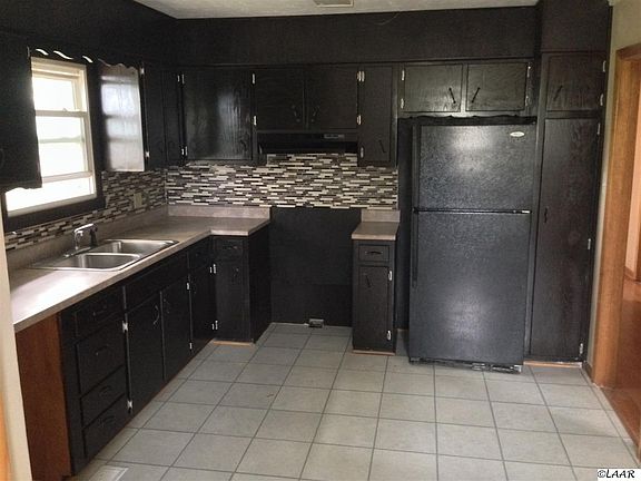 5th image of 1011 W 7th North St