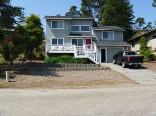 2255 McCabe Dr, Cambria, CA 93428