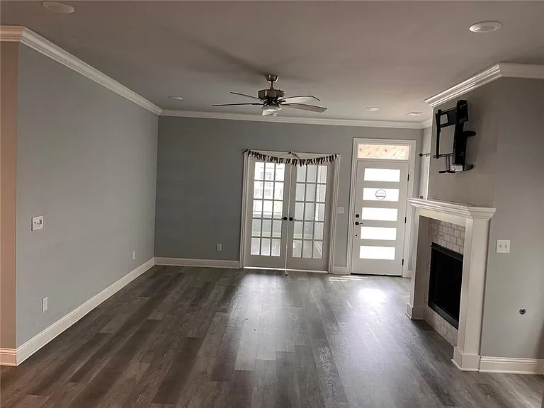 2310 Poppy St — Photo 14