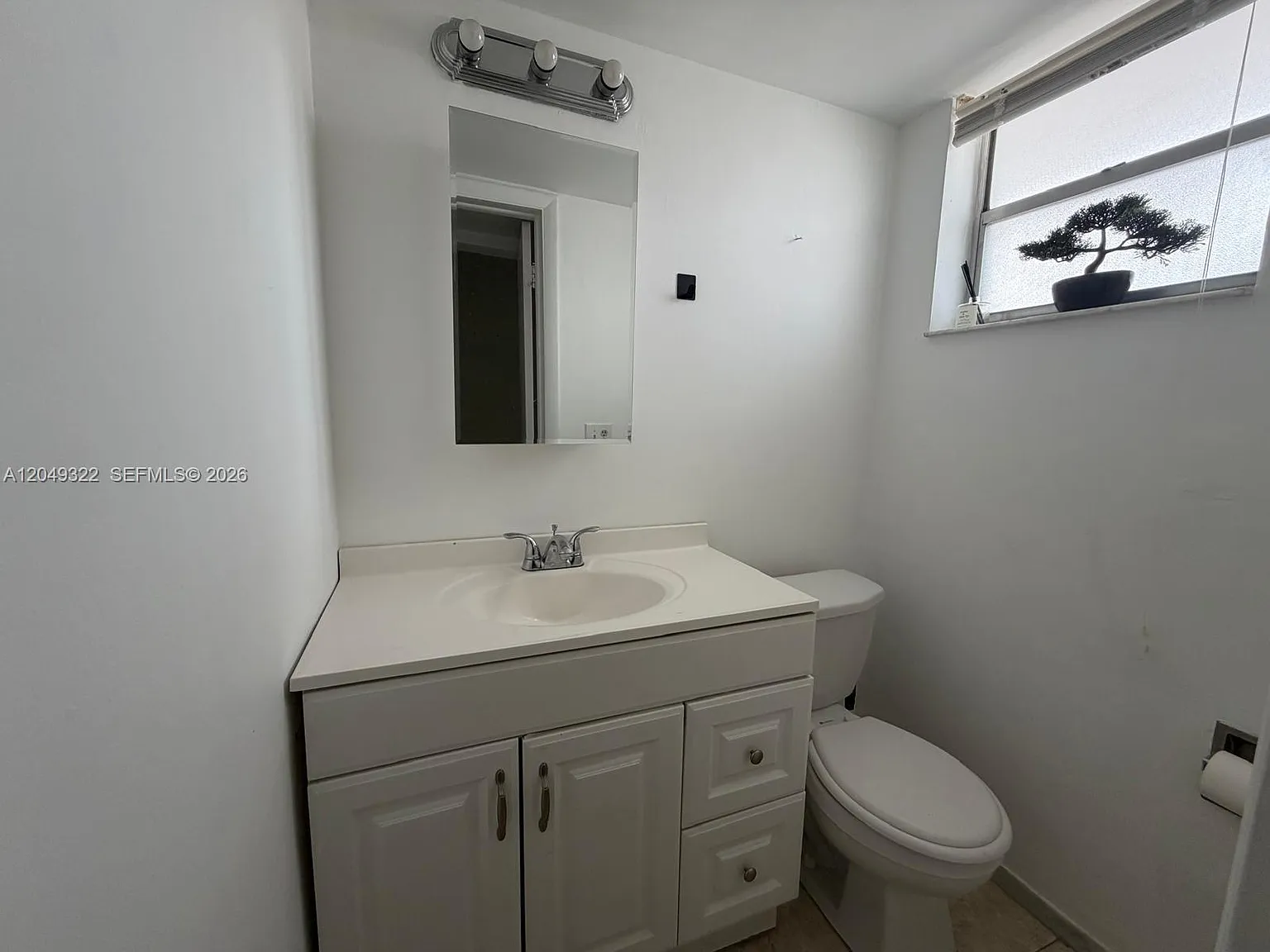 April Song Condo — Photo 4