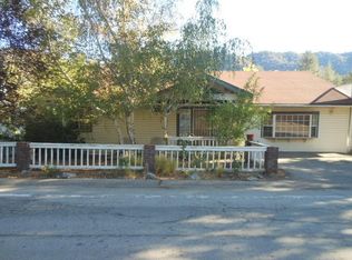1068 Apple Ave, Wrightwood, CA 92397