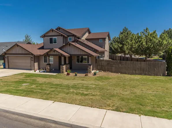2146 NW 22nd St, Redmond, OR 97756