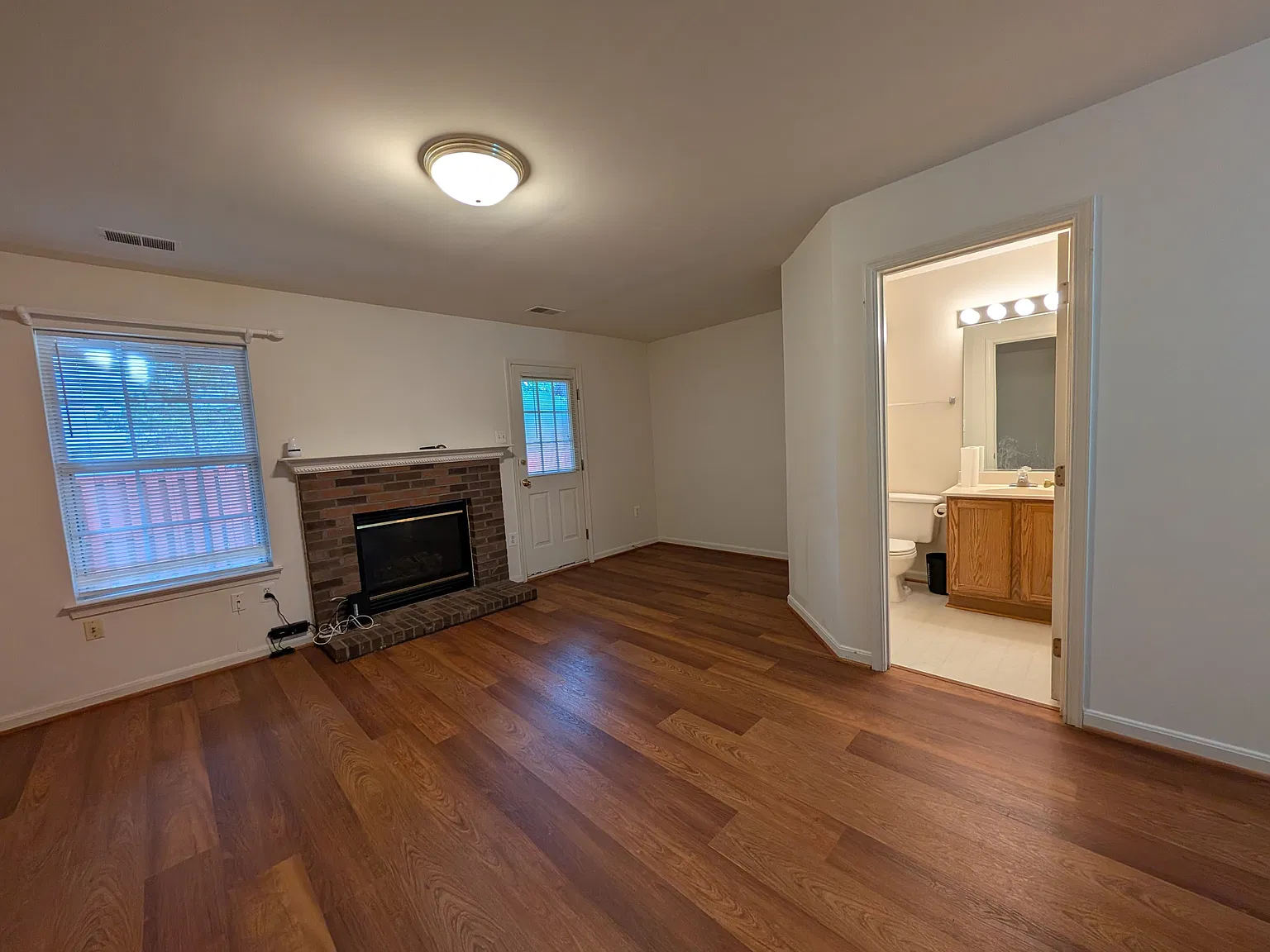 3 bed, 1510 sqft, $3,200 — Photo 4