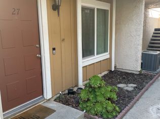 537 Spring Rd APT 27, Moorpark, CA 93021