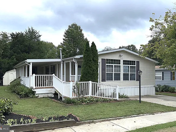 324 Boones Dr, Lothian, MD 20711