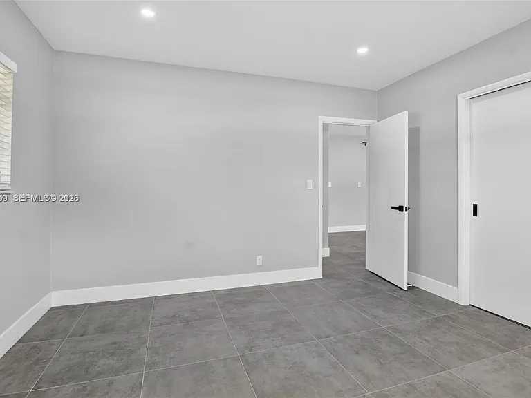 1320 SE 10th St — Photo 27