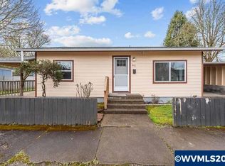 641 E St, Independence, OR 97351