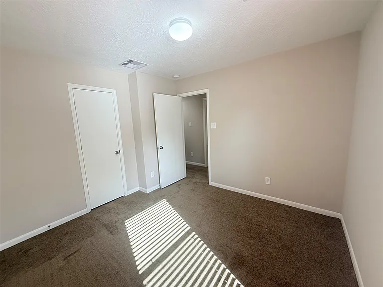 29225 Legends Valley Dr — Photo 20