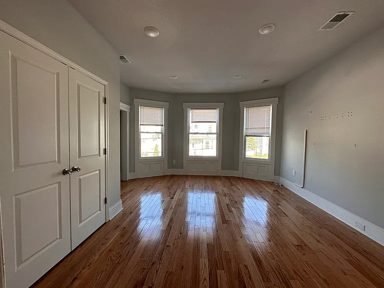 90 Woodland Ave #1 — Photo 5