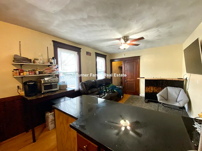 221 Holland St #2R — Photo 25