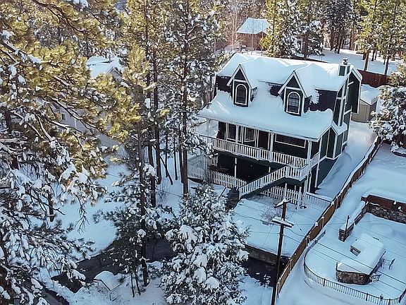 3rd image of 601 Sawmill Dr