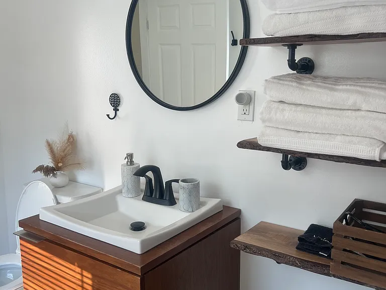 2023 Riverside Dr #1 — Photo 4