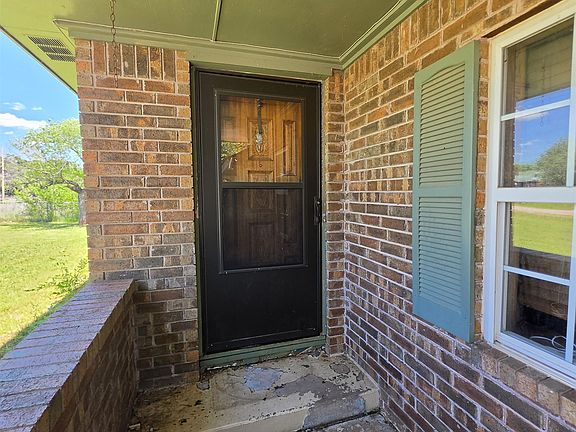 4th image of 282187 Oliver Dr