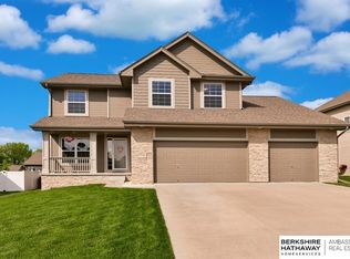 7710 N 157th St, Bennington, NE 68007