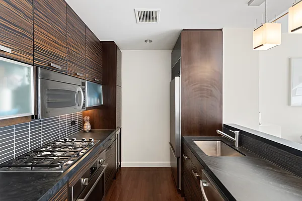 Rented by Compass | media 12
