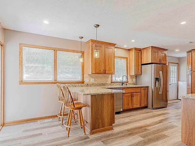 1414 Westwind Dr — Photo 16