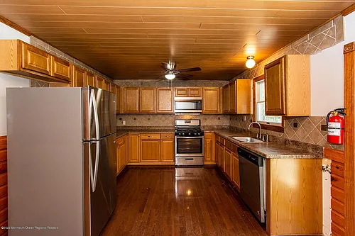 302 Candle Lake Dr Photo 1