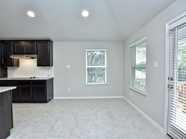 21310 Mount View Dr — Photo 7