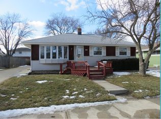 3626 Regency Dr, Racine, WI 53402