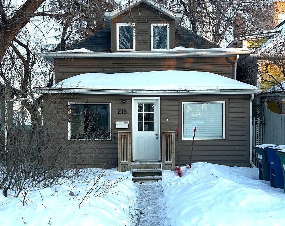 1st image of 218 Avenue E N