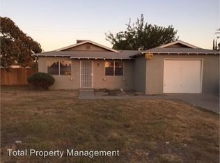3010 S Linwood Ave, Visalia, CA 93277