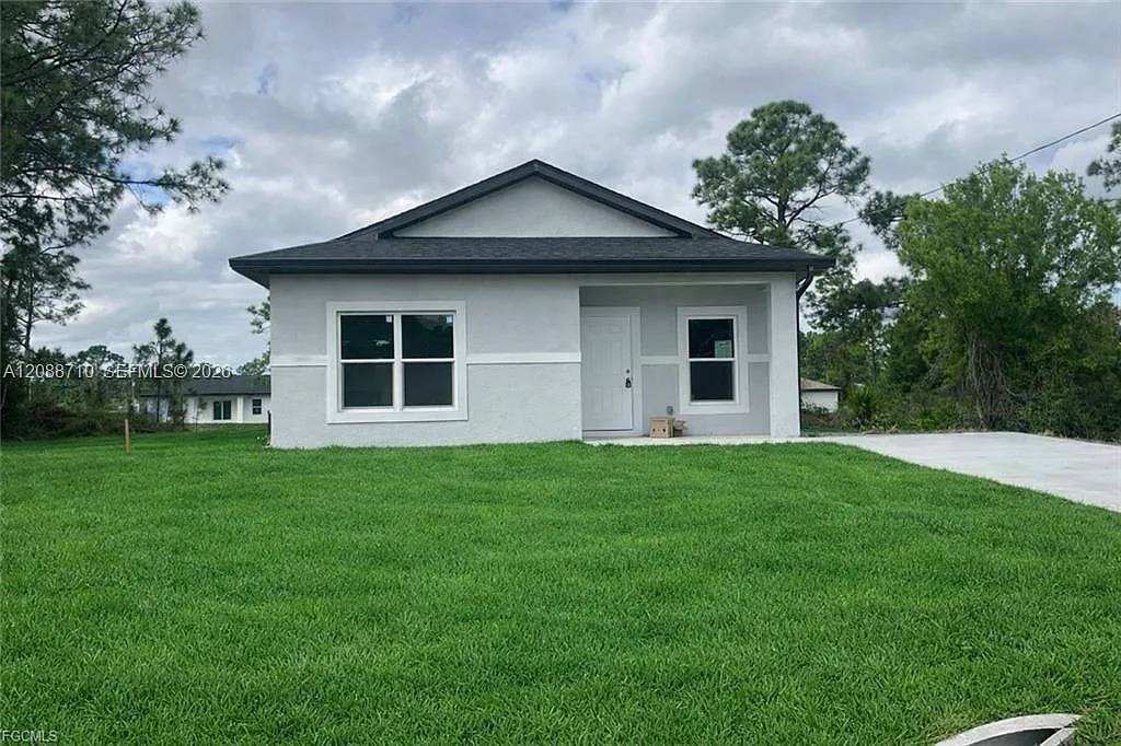 Lehigh Acres — Photo 1