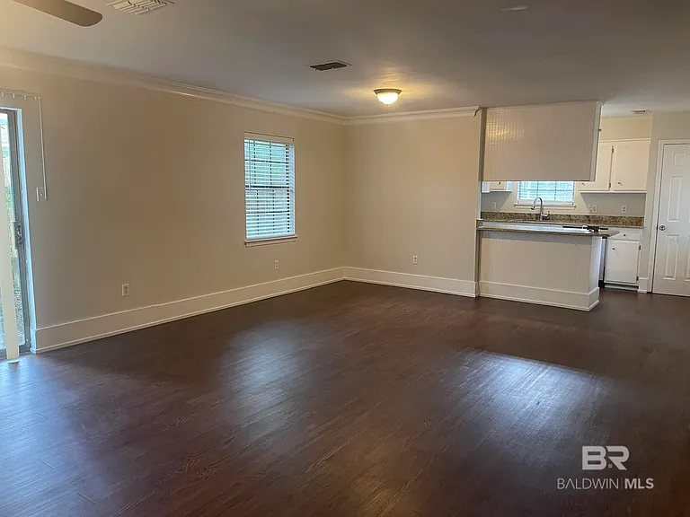 107 Brentwood Dr — Photo 7