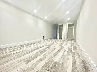 Rented by HOLTON REAL ESTATE INC.