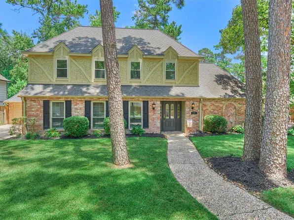 9526 Arcade Dr, Spring, TX 77379