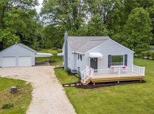 3259 Grenfall Rd, Barberton, OH 44203