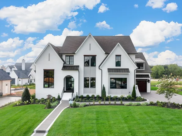 8103 Turning Point Dr, Brentwood, TN 37027