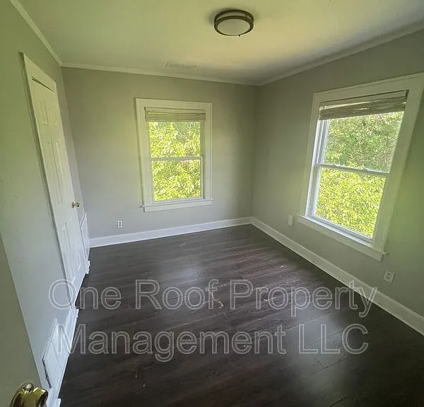 2450 Benton Blvd #B — Photo 8