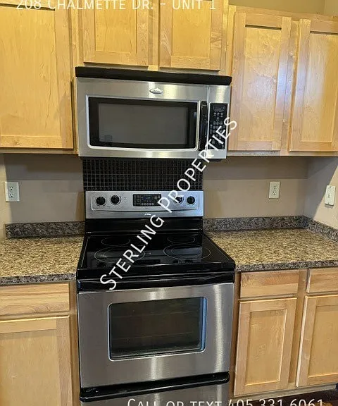 208 Chalmette Dr #1 — Photo 8