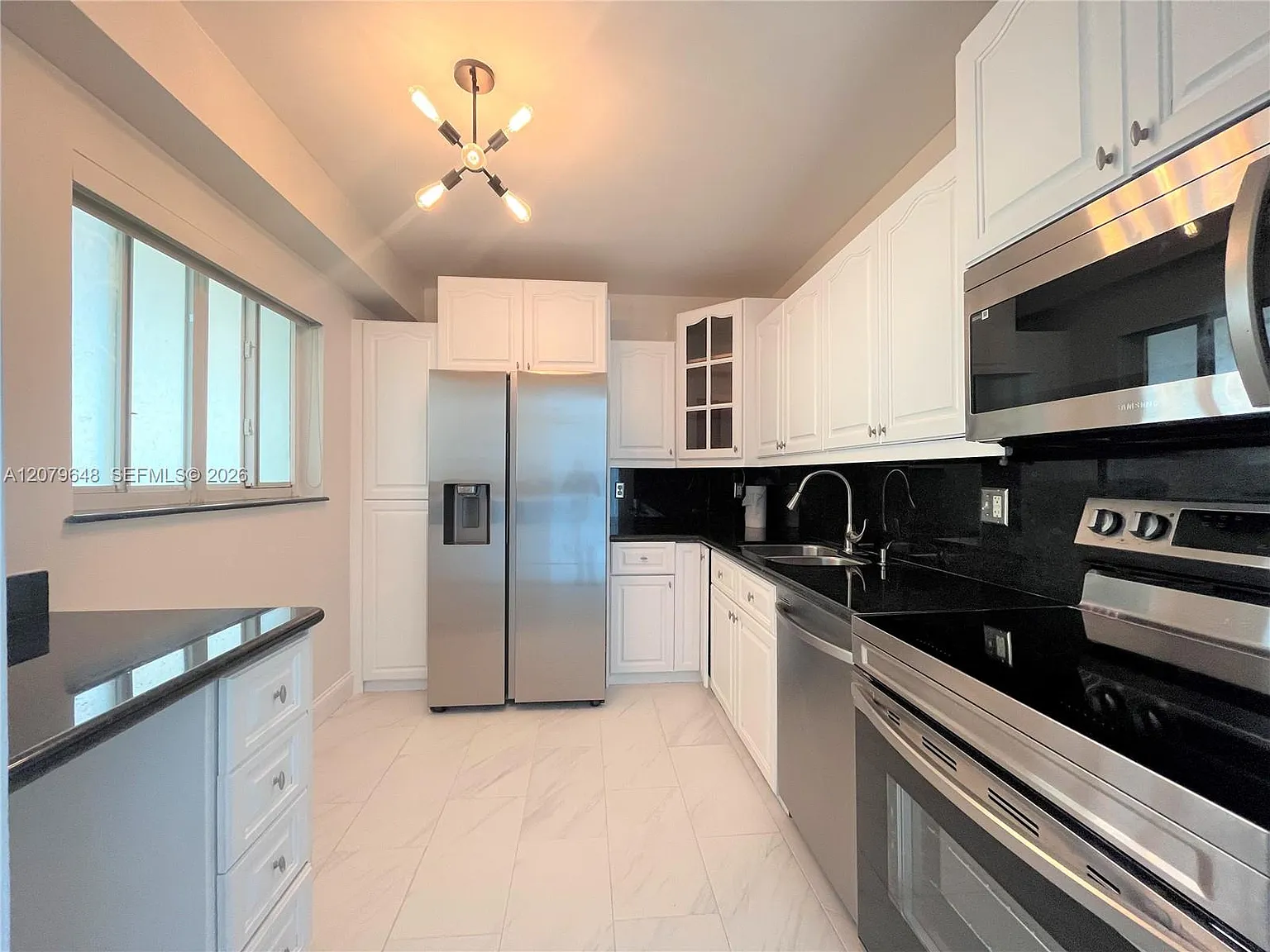 Surfside Palms Condo — Photo 4