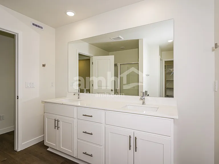 1252 S Brixton Ave — Photo 10