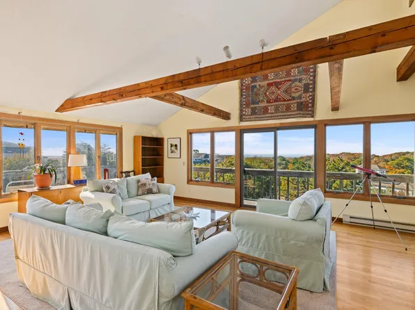 14 Creek Round Hill Road, Provincetown, MA 02657