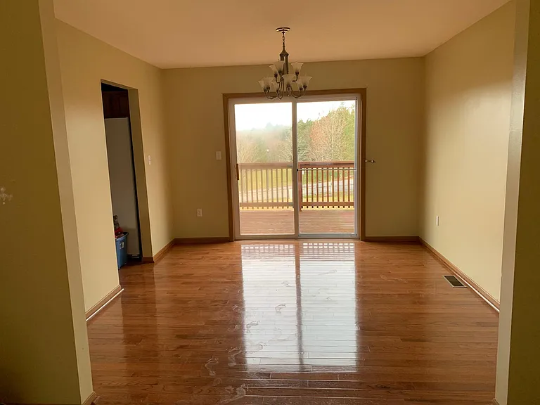 Dining room unfurnished
