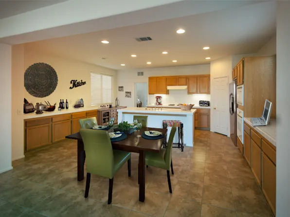 29215 Woodfall Dr, Murrieta, CA 92563
