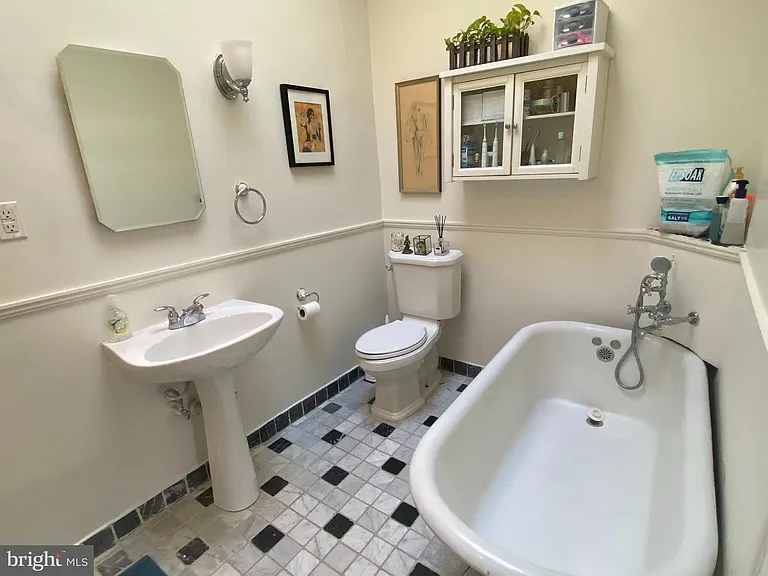 1745 Lanier Pl NW #1 — Photo 32