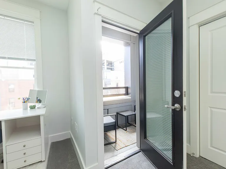 223 N Morton St — Photo 23